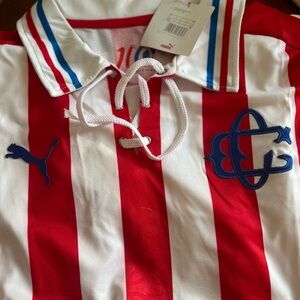 Beautiful retro Chivas jersey